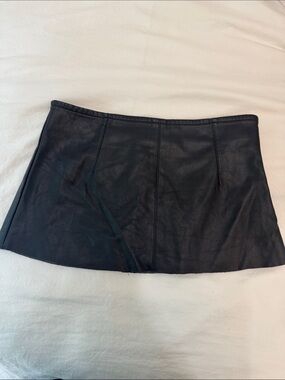 H&M black leather mini skirt